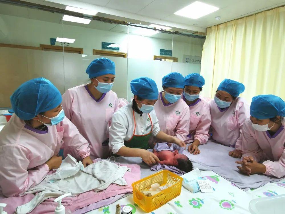 安福县妇婴监护型护送